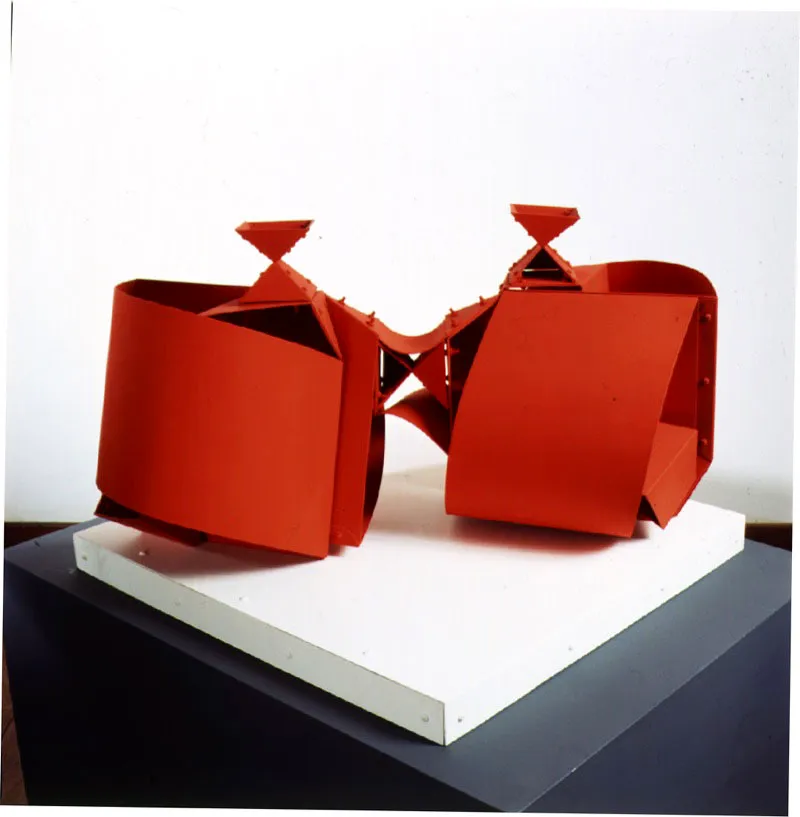Acoplamiento / 1975 / Aluminio pintado / 60 x 82 x 82 cm