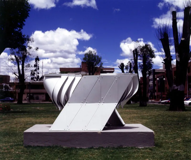 Puente colgante / 1988 / Aluminio pintado / 113 x 197 x 98 cm