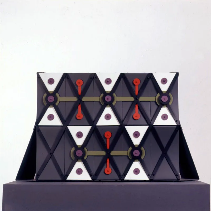 Ábaco / 1997 / Aluminio pintado / 52 x 90 x 14 cm