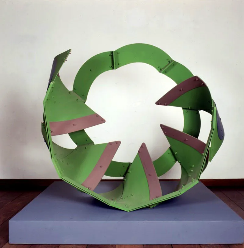 Serpiente emplumada / 1993 / Aluminio pintado / 128 x 147 x 72 cm