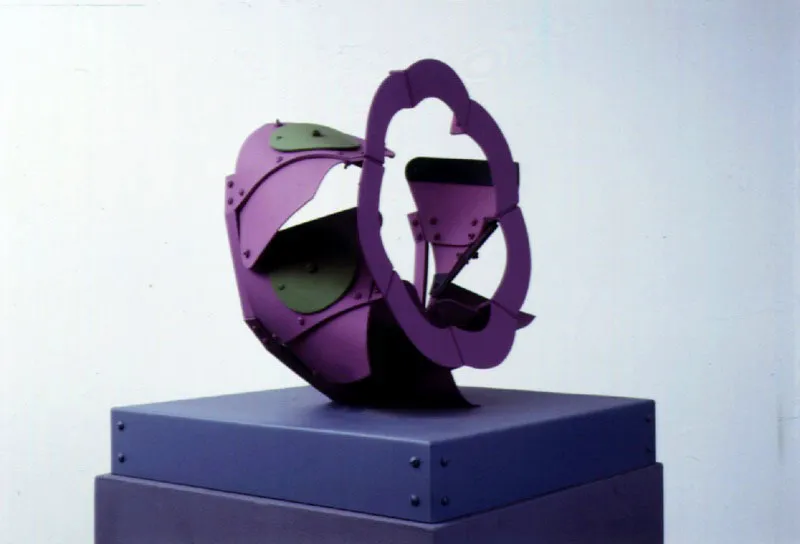Serpiente emplumada / 1993 / Aluminio pintado / 60 x 70 x 70 cm