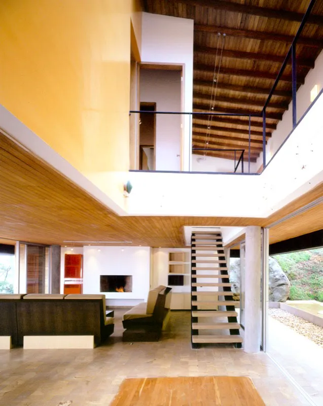 Envigado, Antioquia.
Arquitecto Camilo Restrepo.
Antonio Castañeda Buraglia