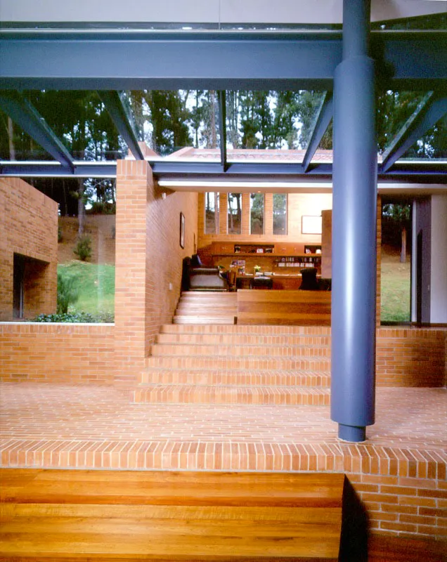Envigado, Antioquia.
Arquitecto Alejandro Echeverri.
Antonio Castañeda Buraglia