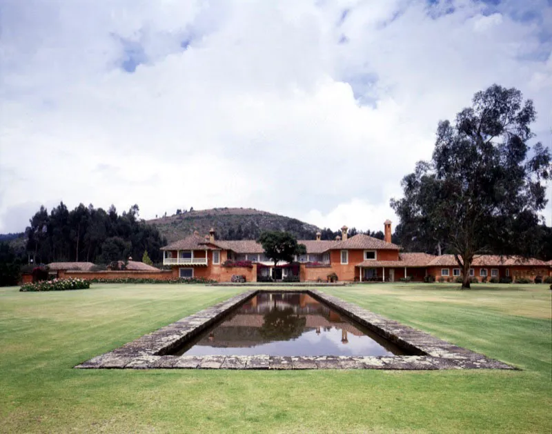 Soacha, Cundinamarca, Arquitecto Restaurador Santiago Vargas Rocha.
Antonio Castañeda Buraglia