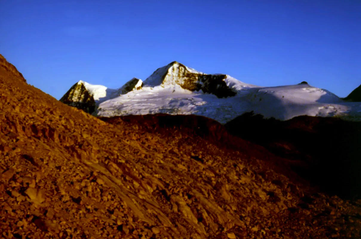 Picos Coln y Bolvar, Sierra Nevada de Santa Marta, Magdalena.
 