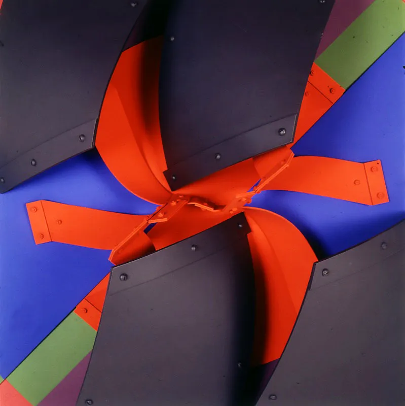 Edgar Negret, Calendario (detalle), 1995, aluminio pintado. 161 x 161 x 40 cm.