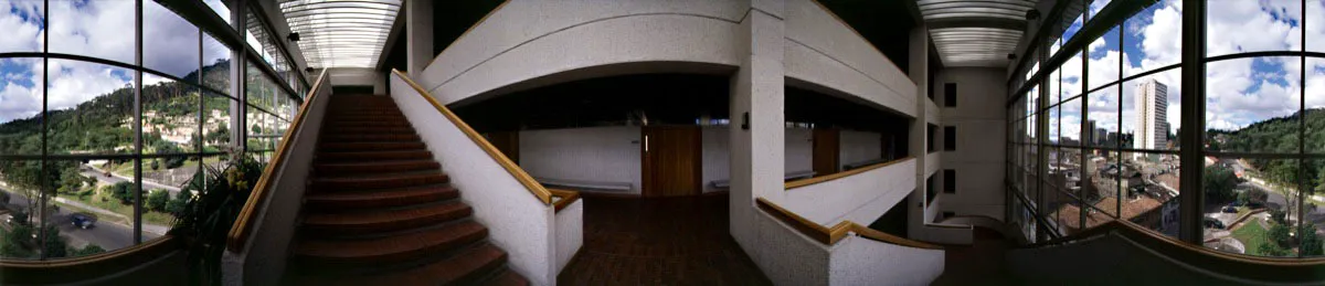 Tercer nivel del edificio de la Vicerrectoria de Postgrados, diseño de Daniel Bermúdez Samper. Premio Nacional de Arquitectura. Cristóbal von Rothkirch