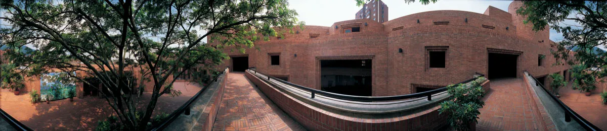 Centro Cultural de Cali, obra del arquitecto Rogelio Salmona. Aquí funcionan la Secretaría de Cultura y Turismo y Corfecali. Miguel Salazar