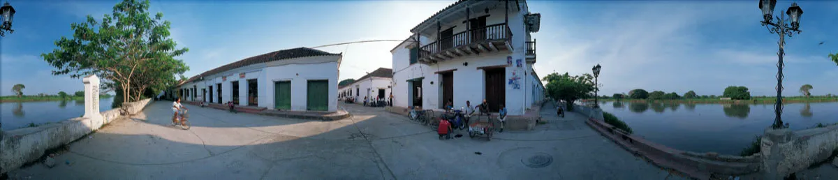 Brazo Mompox del ro Magdalena. Piedra de Bolvar y calle de la Albarrada. Miguel Salazar