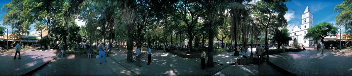 Parque de Santander y Templo Colonial. Miguel Salazar