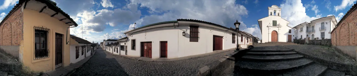 Calle 5 y capilla de la Ermita. Miguel Salazar