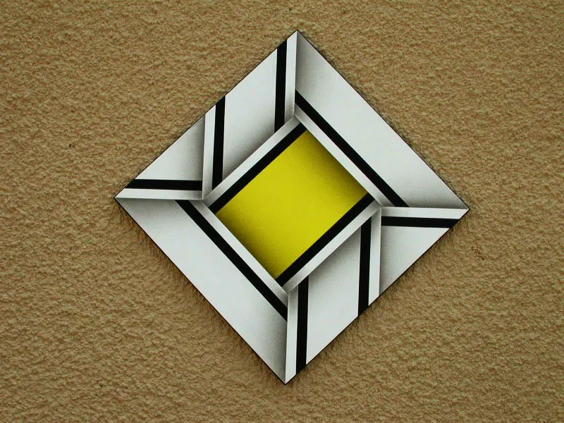 Semilla del Sol LIV / 2003 / Acrílico sobre lienzo / 66 x 66 cm / Museo Rayo