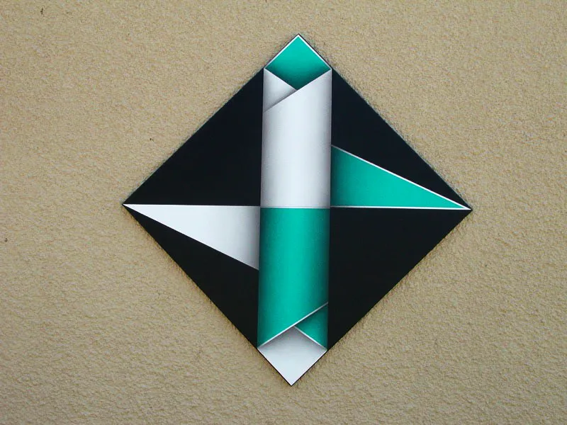 Criatura abisal LVIII / 2002 / Acrílico sobre lienzo / 101 x 101 cm / Museo Rayo