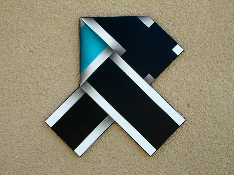 Criatura abisal / 2003 / Acrílico sobre lienzo / 95,5 x 92,5 cm / Museo Rayo