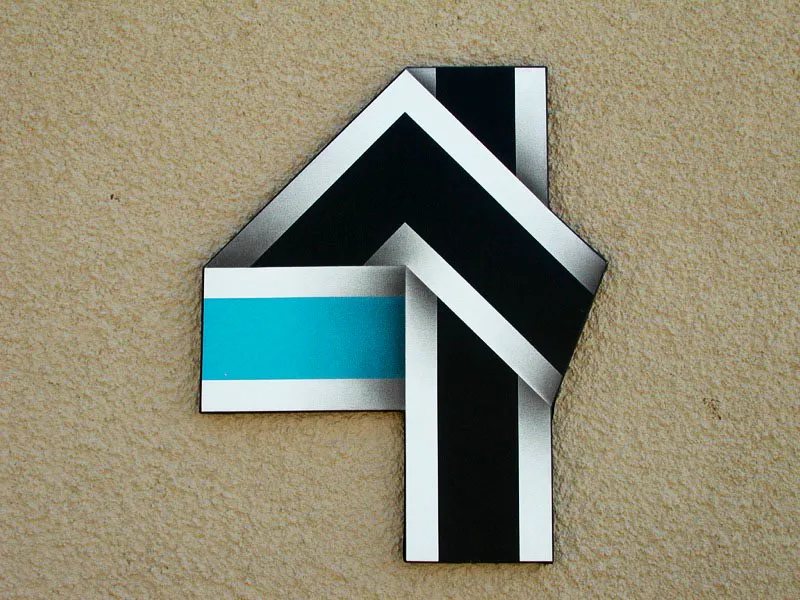 Criatura abisal / 2003 / Acrílico sobre lienzo / 86,5 x 70,5 cm / Museo Rayo