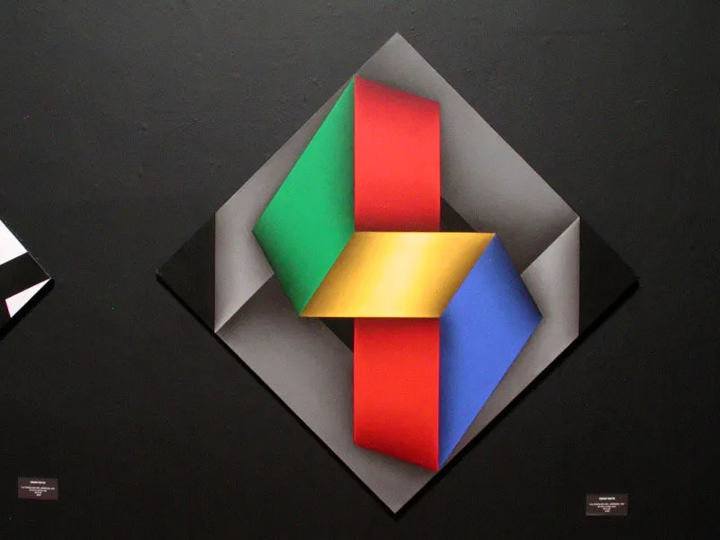 Crisálida del arrebol VIII / 2004 / Acrílico sobre lienzo / 101 x 101 cm / Museo Rayo