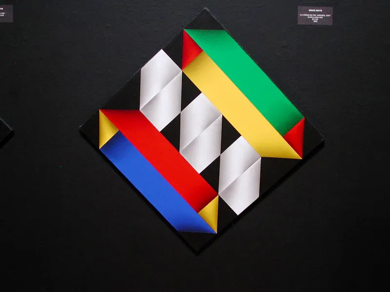 Corteza del arco iris / 2003 / Acrílico sobre lienzo / 66 x 66 cm / Museo Rayo