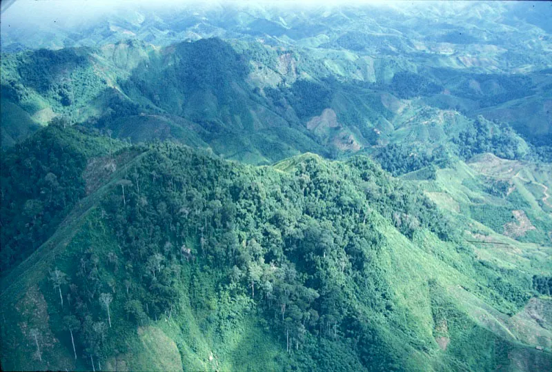 Vista area de la serrana de San Jacinto, en cuyas estribaciones se encuentra el santuario.  Unidad Administrativa Especial del Sistema de Parques Nacionales