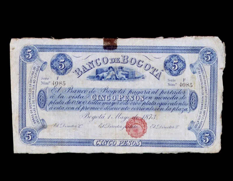 Billetes de 5 pesos del Banco de Bogotá. La ley de libertad de emisión de 1865 permitió la creación de esta institución privada en 1870 y dio solidez a la circulación del billete de banco privado.