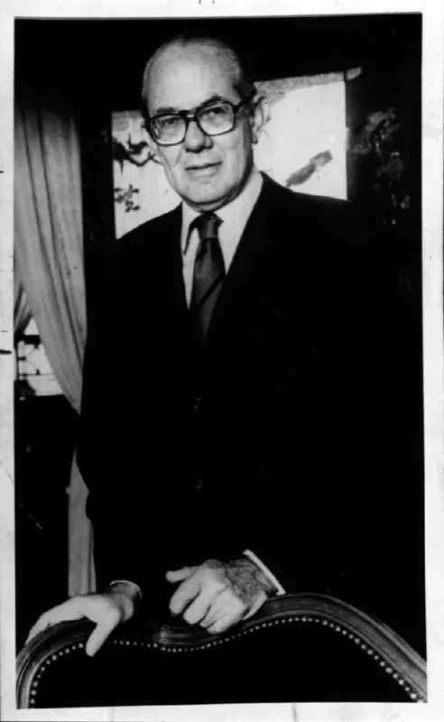 Durante el mandato del Presidente Alfonso López Michelsen (1974-1978) fue notoria la elevación de los precios del café y la acumulación de reservas internacionales. Esos fenómenos condujeron al diseño de políticas monetarias ad-hoc que impidieron el pleno desarrollo de la reforma financiera puesta en marcha al inicio de su gobierno.