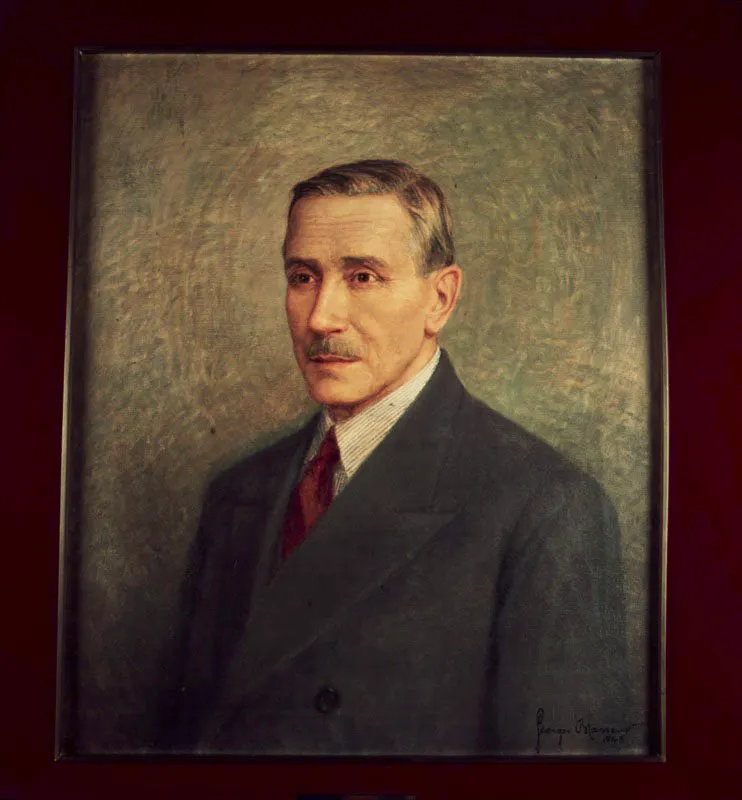 Esteban Jaramillo. Contraparte nacional jugó papel determinante en la expedición de las reformas financieras y fiscales de 1923. En especial la ley 25 de ese año, por medio de la cual se facultó al gobierno para promover y realizar la fundación del Banco de la República.