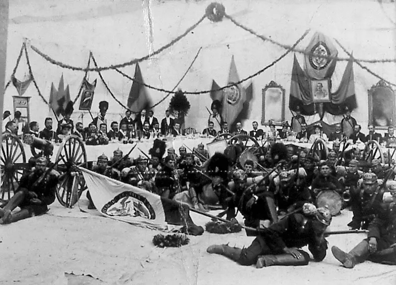 Ejército conservador en un banquete celebrado hacia 1900.