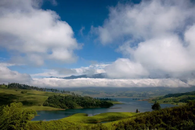 Lago Calima. Valle del Cauca.  Csar David Martnez