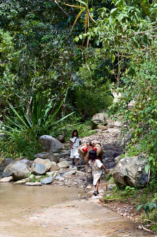 Antiguo camino de piedra a Simononoy. Carlos Pineda