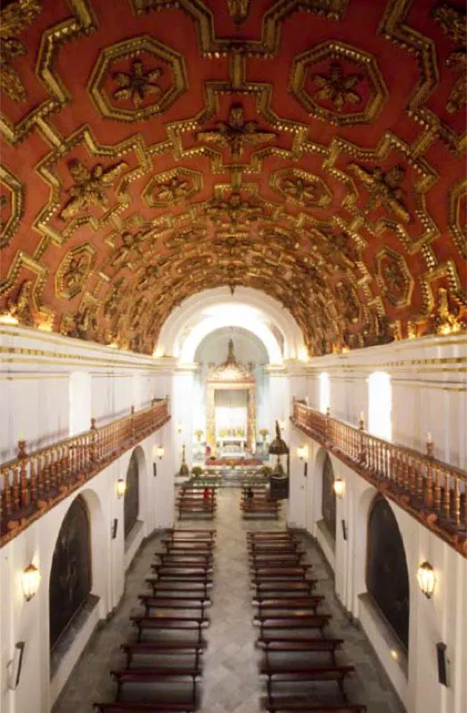 Capilla del Sagrario, Bogot. 
Es un claro ejemplo del estilo barroco neogranadino. Fue construida entre 1660 y 1689, aunque a mediados del siglo xviii tuvo que ser demolida para su recuperacin. En su interior reposan famosos lienzos de Vsquez de Arce y Ceballos. Su altar mayor est elaborado en bano, marfil y carey. 