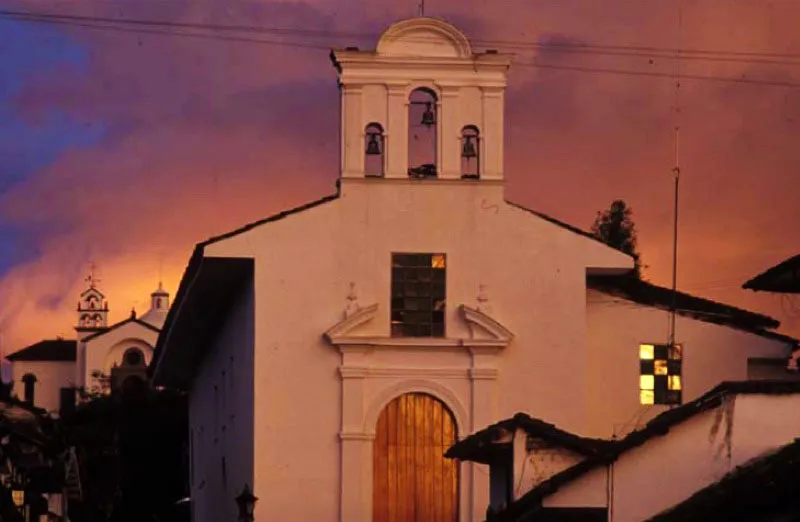 Templo de La Ermita, Popayn, Cauca. 
Esta iglesia se levant en tiempos de la fundacin de la ciudad. Sobrevivi al terremoto de 1564, razn por la cual fungi de catedral hasta 1612. Resisti tambin los movimientos telricos de 1736 y de 1827 e incluso al de 1983 tras el cual fue restaurada. 
