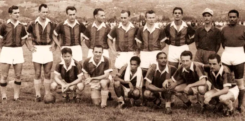 El Samarios 1951.
Atrás, de izquierda a derecha: Gerro Hankel, Georgy Marick, Joseph Kamjl, Julio Zsengeller, Ernestr Sebeditch, Joseph Samú, Alipio Ortiz, Víctor Lanao, Rubén Rocha.
Adelante: A. Negrescu, A. Torock, Orlando Granados, Nelson Pérez, Ladislao Fussesy y Rómulo Barrios.