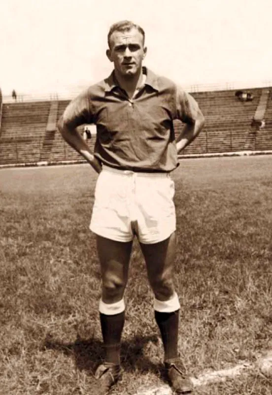 Alfredo Di Stéfano, una de las figuras de Millonarios en El Dorado, al lado de Adolfo Pedernera y Néstor Raúl Rossi.