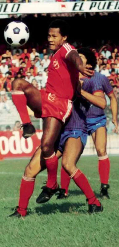 En 1983 Willington Ortiz lleg al Amrica, club con el que fue 5 veces campen del ftbol colombiano y disputo 3 finales de la Copa Libertadores. 