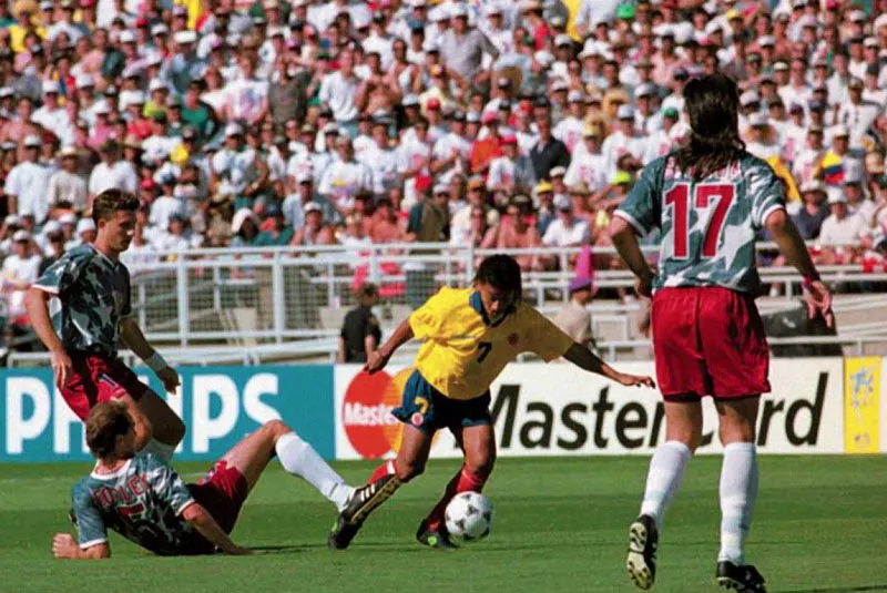 Mundial de 1994, Estados Unidos 2, Colombia 1.
 vila fue una de las piezas claves del evento. 