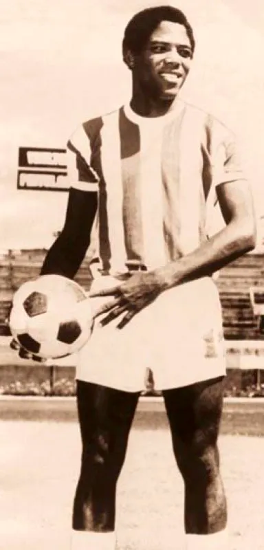 Francisco Maturana fue jugador del Atltico Nacional, club con el que se coron campen en 1973 y 1976. 