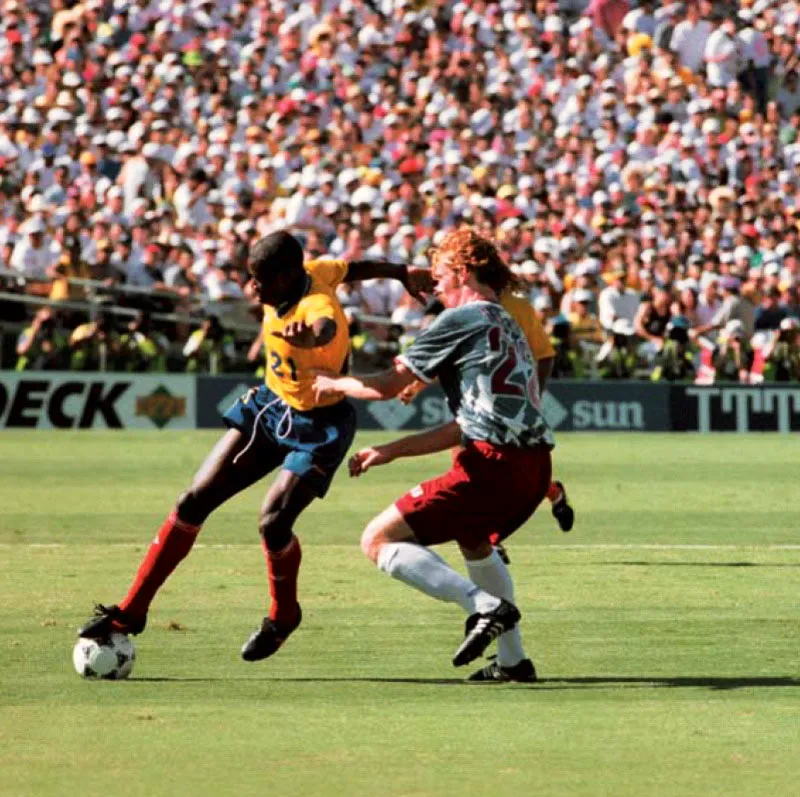 Mundial EE. UU. 1994. Estados Unidos 2, Colombia 1. 
Faustino Asprilla fue una de las estrellas de Colombia en este Mundial. 