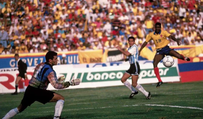 Eliminatorias de 1993. Colombia 2, Argentina 1 en Barranquilla.
Adolfo Tren Valencia particip en uno de los partidos ms destacados de la seleccin durante la fase clasificatoria para EE. UU. 1994. 