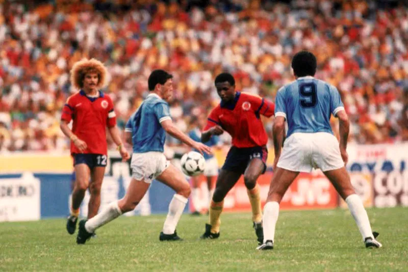 La dupla conformada por Bernardo Redn y Carlos Valderrama se destac en el Mundial de Italia 1990. Fueron los autores de los goles de la victoria colombiana sobre Emiratos rabes. 