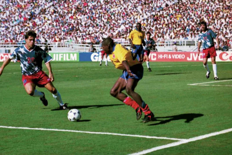 Junio 22. Estados Unidos 2, Colombia 1.
El estadio Rose Bowl de Los ngeles alberg el segundo partido de la Seleccin Colombia. 