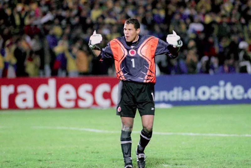 Además de participar en los mundiales de 1994 y 1998, Óscar Córdoba disputó las eliminatorias de Corea-Japón en el año 2002.