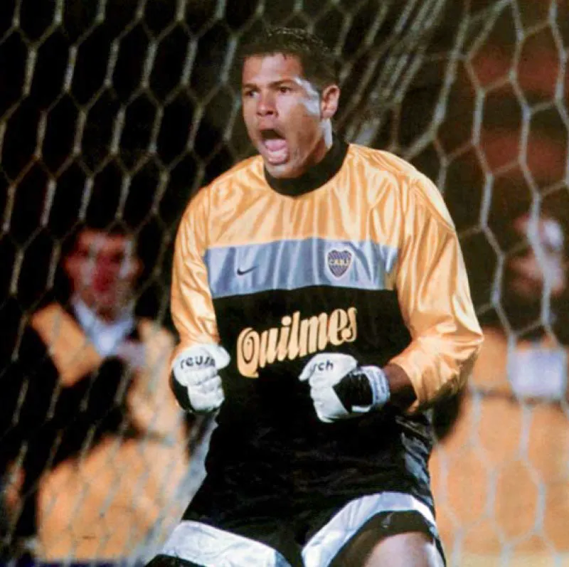Óscar Córdoba llegó a Boca Juniors en 1997 y se convirtió en una de las figuras del equipo campeón de la Copa Libertadores y de la Intercontinental de 2000.