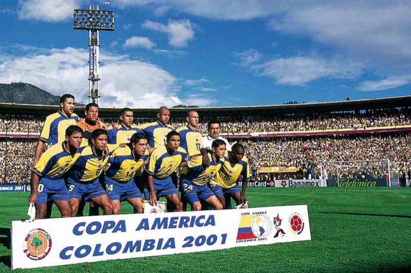 La Seleccin Colombia que se adjudic la Copa Amrica 2001, le dio al pas un mes de alegra y le devolvi la fe en posibilidades. 