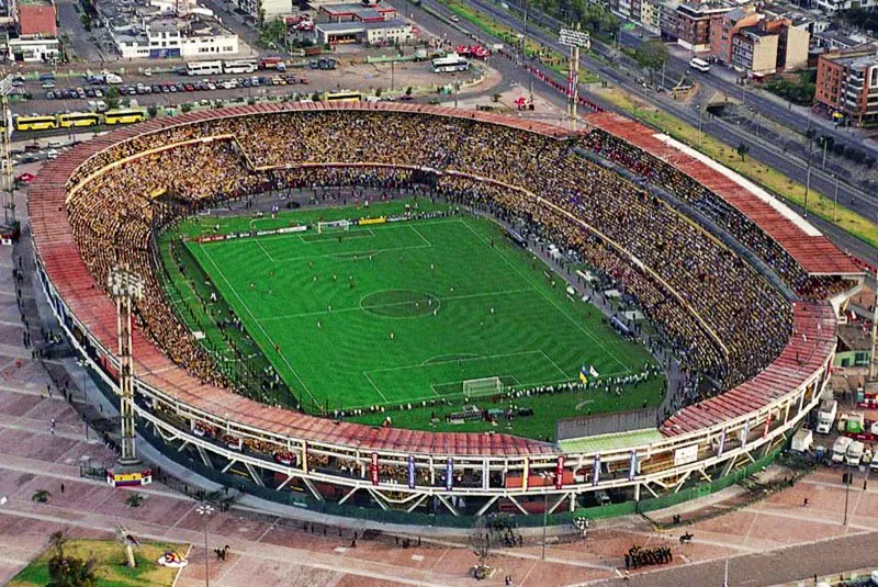 El estadio El Campn de Bogot, anfitrin del juego final de la Copa Amrica 2001. 