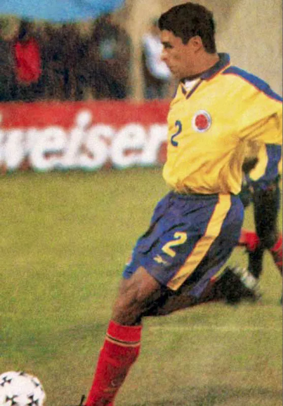 Iván Ramiro Córdoba fue fundamental para la Selección Colombia en las fases de clasificación para los mundiales de Francia 1998, Corea- Japón 2002 y Alemania 2006.