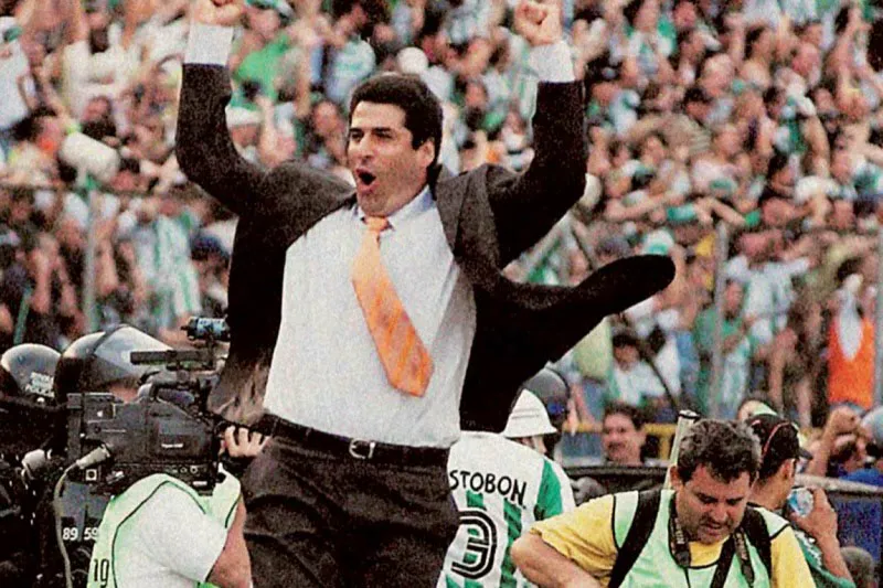 Santiago ‘Sachi’ Escobar, hermano de Andrés, fue el técnico que llevó al Atlético Nacional a coronarse campeón en 2005.