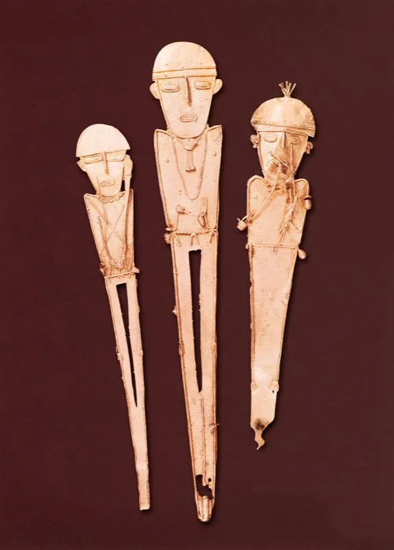 Los tunjos eran figurillas ornamentales que lucían indistintamente hombres y mujeres en las diferentes ceremonias y rituales que acostumbraban los muiscas. Se empleaban también como alfileres y prendedores. Por lo general medían entre tres y 12 centímetros de largo, y el objeto principal era representar a sus dioses y a sus santuarios. Al contrario de lo que supusieron algunos antropólogos, como el padre Duquesne, los muiscas no eran zoólatras. Sus figuras en oro y cerámica, a las que rinden culto, son todas humanas, como los chamanes que ilustran esta página, y que pertenecen a la colección del Museo del Oro del Banco de la República. Algunas figuras que representan animales, especialmente sapos, son sólo ornamentales y no objetos religiosos.