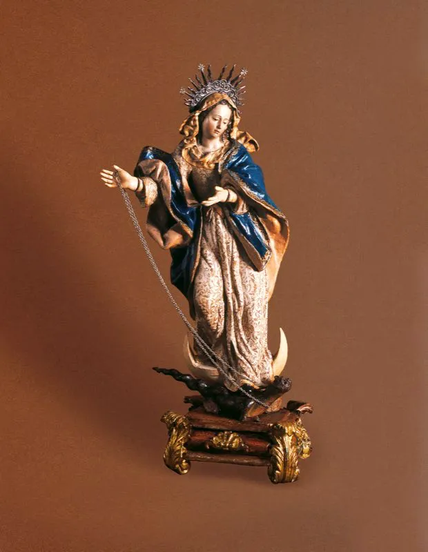 Una de las formas inmaculadas de Bernardo de Legarda, las cuales eran popularmente llamadas “bailadoras” por la gracia de su composición.