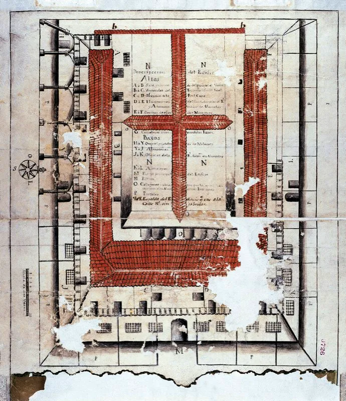 El palacio virreinal de Santaf, situado en la esquina sur occidental de la Plaza Mayor, sobre la Calle de la Carrera, se incendi en 1785. Se hicieron los planos para reconstruirlo, pero nunca se llev a cabo. 