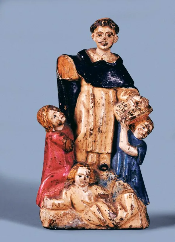 Las iglesias y templos de Bogotá poseían numerosas imágenes religiosas, elaboradas en cerámica por artistas locales, muy hábiles en este tipo de trabajo, y a las que los fieles veneraban con gran devoción.