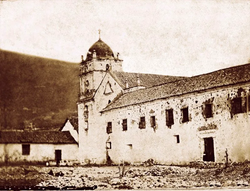 En el convento de San Agustín se atrincheraron los liberales que ofrecieron resistencia a las fuerzas del general conservador Leonardo Canal en 1862. Éste era el aspecto que presentaba el convento luego del combate. Fotografía de Luis García Hevia.
